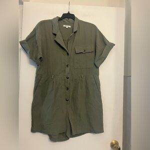 Madewell light spun belted safari romper in sage/ olive green no belt small